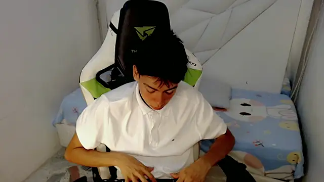 Liarr  online show from February 2026 08:10:02 PM