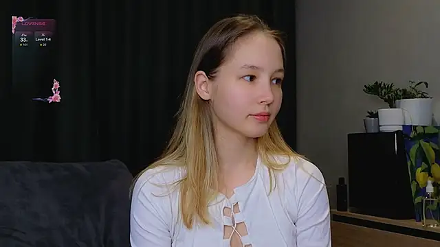 y0ur sunshinee online show from February 2026 09:58:01 PM