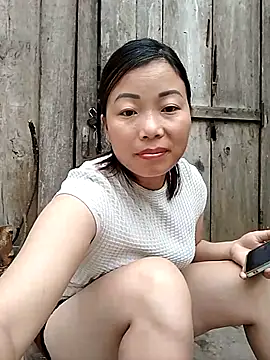 Ella-aa online show from May 2026 01:45:02 AM