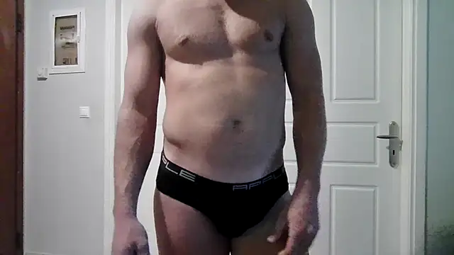 Snapshot of YoungforOld32 chatting on March 2026 01:39:01 PM YoungforOld32 online show from March 2026 01:39:01 PM