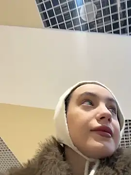 MiaTee online show from February 2026 04:08:01 AM