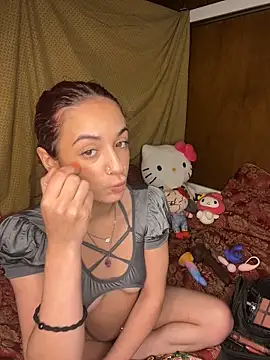 Snapshot of heluvsbabii chatting on May 2026 03:12:01 AM heluvsbabii online show from May 2026 03:12:01 AM