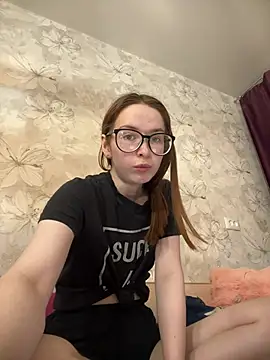 Snapshot of MalliSun chatting on February 2026 01:05:02 PM MalliSun online show from February 2026 01:05:02 PM