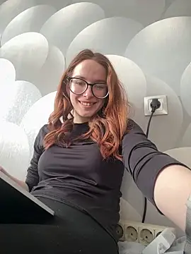 Snapshot of MalliSun chatting on February 2026 10:32:02 AM MalliSun online show from February 2026 10:32:02 AM