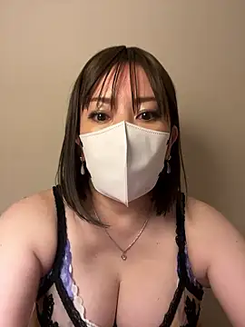 Snapshot of Mitsuco_surflady chatting on April 2026 03:34:02 PM Mitsuco surflady online show from April 2026 03:34:02 PM