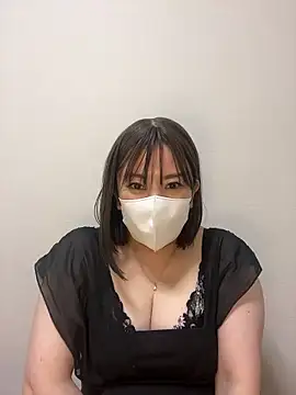 Snapshot of Mitsuco_surflady chatting on April 2026 06:30:02 PM Mitsuco surflady online show from April 2026 06:30:02 PM