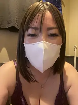 Snapshot of Mitsuco_surflady chatting on April 2026 01:39:02 PM Mitsuco surflady online show from April 2026 01:39:02 PM