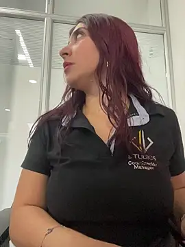 Nahomy Benett online show from March 2026 11:34:02 AM