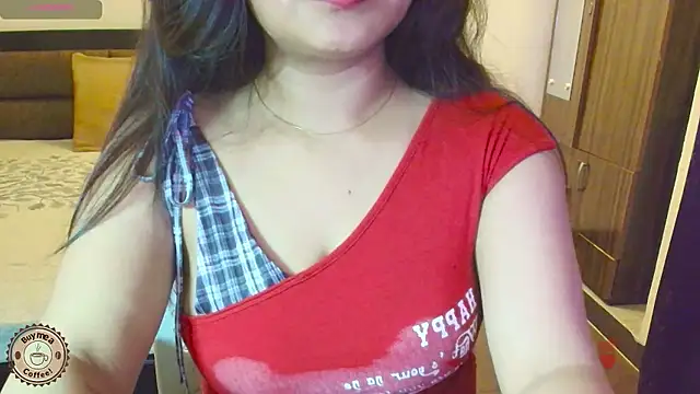 Snapshot of Yara-143 chatting on June 2026 06:02:01 PM Yara-143 online show from June 2026 06:02:01 PM