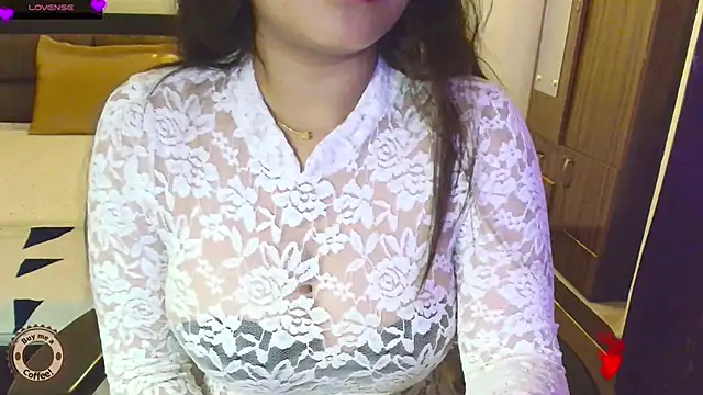 Snapshot of Yara-143 chatting on June 2026 05:50:01 PM Yara-143 online show from June 2026 05:50:01 PM