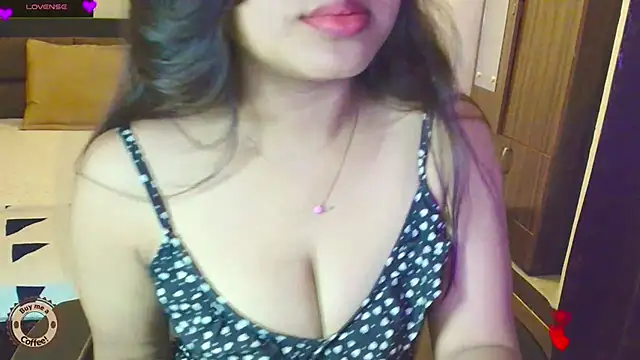 Snapshot of Yara-143 chatting on June 2026 06:47:01 PM Yara-143 online show from June 2026 06:47:01 PM
