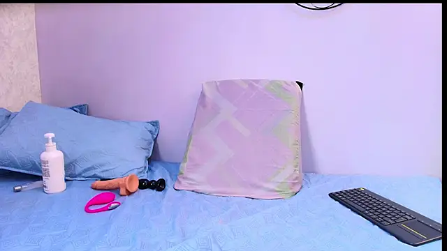 Snapshot of melany_roberts_ chatting on February 2026 03:10:02 AM melany roberts online show from February 2026 03:10:02 AM