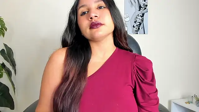 Snapshot of Victoria_Rosee chatting on February 2026 12:43:02 PM Victoria Rosee online show from February 2026 12:43:02 PM