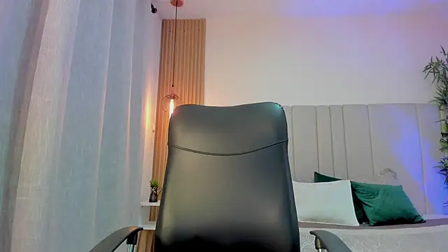 Snapshot of Victoria_Rosee chatting on June 2026 01:39:02 PM Victoria Rosee online show from June 2026 01:39:02 PM