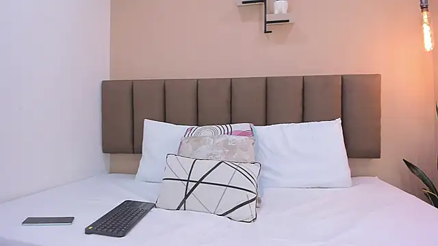 valeriasmith 17 online show from February 2026 12:02:02 PM