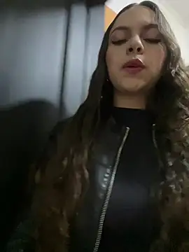 Annie bonnie  online show from April 2026 11:21:01 AM