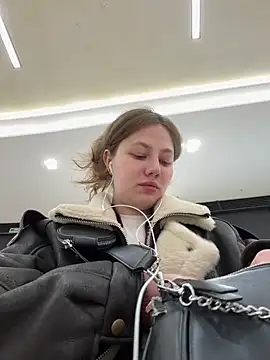 Snapshot of AsynaYuuki chatting on March 2026 10:34:02 AM AsynaYuuki online show from March 2026 10:34:02 AM