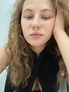 Snapshot of AsynaYuuki chatting on March 2026 06:02:02 PM AsynaYuuki online show from March 2026 06:02:02 PM