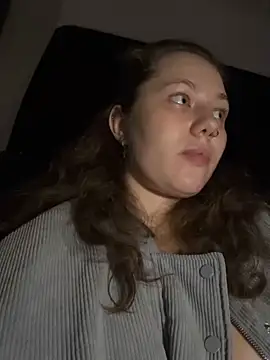 Snapshot of AsynaYuuki chatting on April 2026 06:34:01 PM AsynaYuuki online show from April 2026 06:34:01 PM