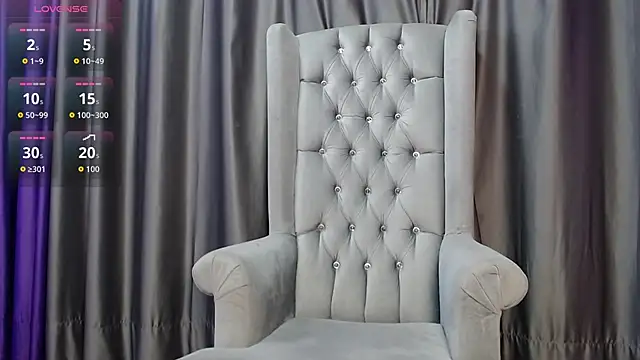 Snapshot of Ellie_Dollie chatting on June 2026 02:33:02 AM Ellie Dollie online show from June 2026 02:33:02 AM