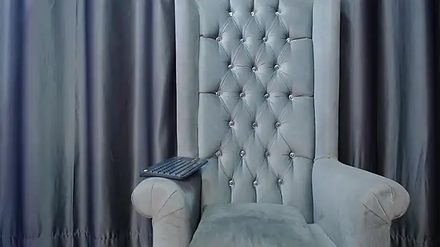 Ellie Dollie online show from July 2026 10:16:01 PM