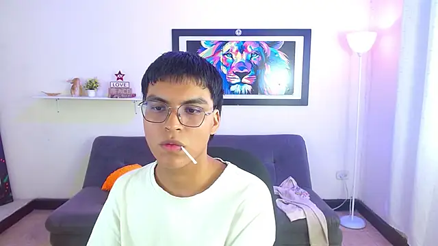 Maecum18 online show from March 2026 09:52:01 PM