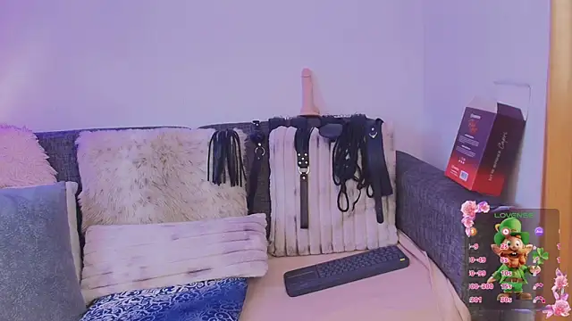 Snapshot of Angela_mature49 chatting on March 2026 08:12:01 PM Angela mature49 online show from March 2026 08:12:01 PM