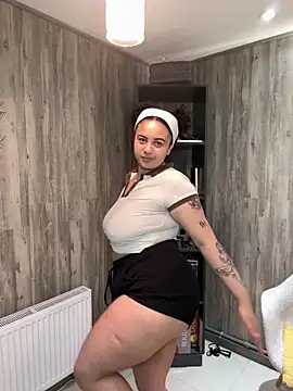 BabyChanntal online show from April 2026 01:05:02 PM