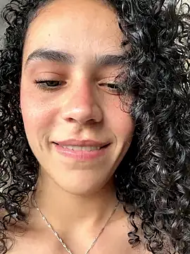 SirenStell0 online show from April 2026 05:25:02 PM