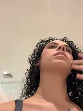 SirenStell0 online show from April 2026 04:46:02 PM