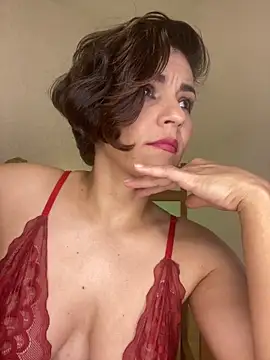 eva luz online show from February 2026 09:44:01 PM