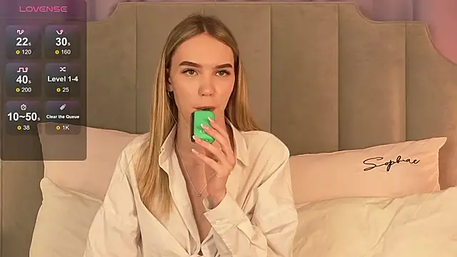 Snapshot of NikkiRyx chatting on February 2026 03:59:01 PM NikkiRyx online show from February 2026 03:59:01 PM