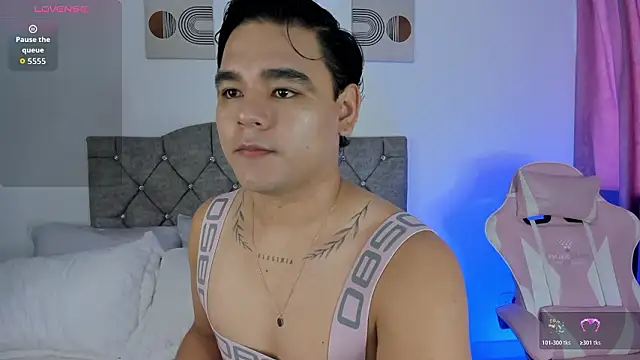 Snapshot of NoahVance chatting on February 2026 03:00:02 PM NoahVance online show from February 2026 03:00:02 PM