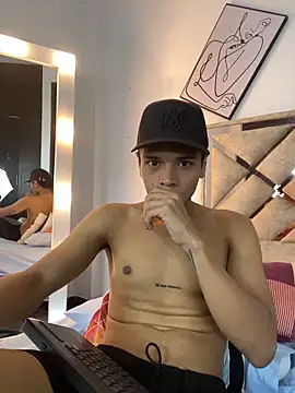 Snapshot of Alejandroo_Montenegro chatting on March 2026 02:56:01 PM Alejandroo Montenegro online show from March 2026 02:56:01 PM