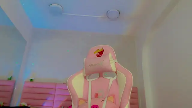 estefany squirt1 online show from February 2026 04:27:01 AM