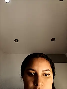Snapshot of LiaRose- chatting on April 2026 09:31:01 AM LiaRose- online show from April 2026 09:31:01 AM