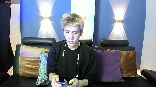 DannyParker  online show from March 2026 09:06:01 PM