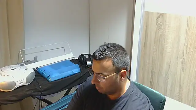 Snapshot of VanillaTime78-Jorge chatting on June 2026 08:10:01 PM VanillaTime78-Jorge online show from June 2026 08:10:01 PM