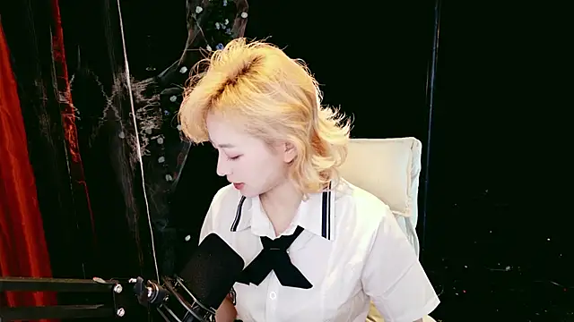 Snapshot of Lady-Mia777 chatting on February 2026 12:00:01 PM Lady-Mia777 online show from February 2026 12:00:01 PM