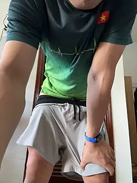 Snapshot of 9Dragon9 chatting on March 2026 03:32:02 AM 9Dragon9 online show from March 2026 03:32:02 AM