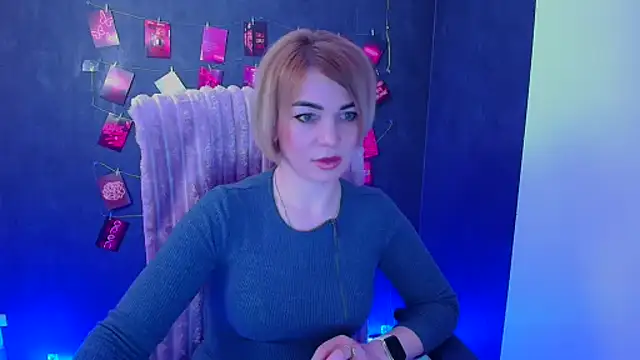 CuttieEmma online show from April 2026 11:49:01 AM