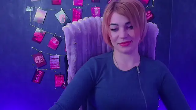 CuttieEmma online show from April 2026 11:53:02 AM