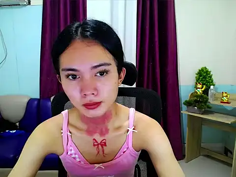 Snapshot of devine_goddess chatting on May 2026 05:41:01 PM devine goddess online show from May 2026 05:41:01 PM