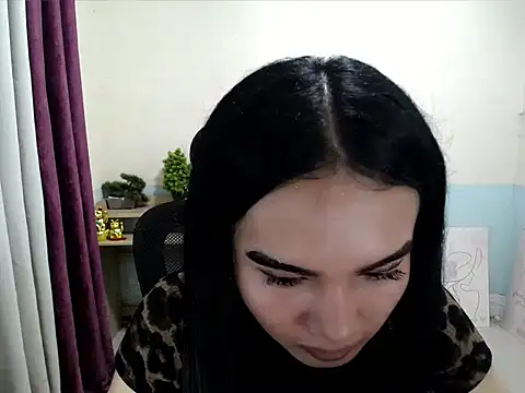 Snapshot of devine_goddess chatting on June 2026 12:48:01 AM devine goddess online show from June 2026 12:48:01 AM