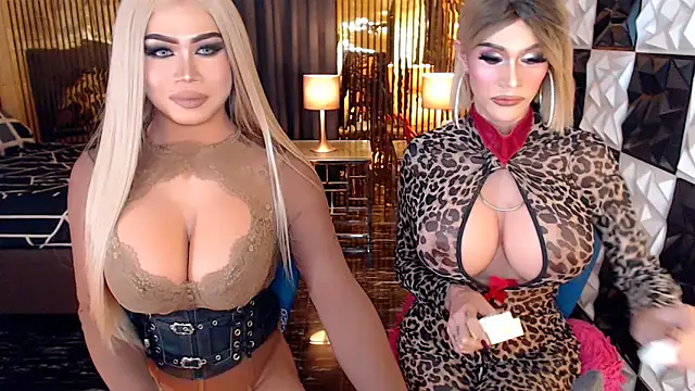 Snapshot of MonstrousCockDiva chatting on March 2026 07:29:01 PM MonstrousCockDiva online show from March 2026 07:29:01 PM