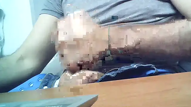 Snapshot of elegantblack chatting on April 2026 11:50:02 AM elegantblack online show from April 2026 11:50:02 AM