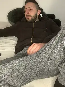 robeertiito online show from April 2026 03:10:02 PM