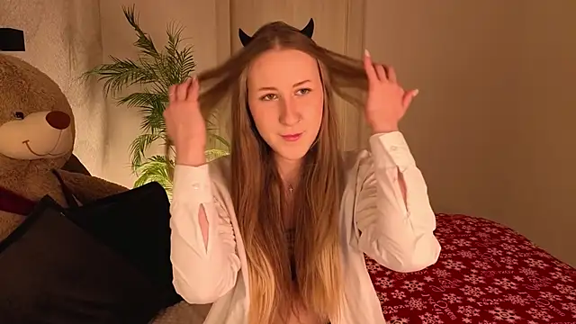 CassieReborn online show from February 2026 11:41:01 PM