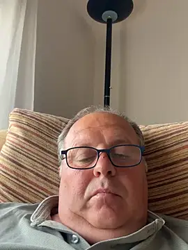 Snapshot of YachtCaptain10 chatting on May 2026 04:37:01 PM YachtCaptain10 online show from May 2026 04:37:01 PM