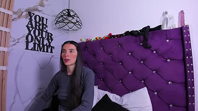 Snapshot of Valkiria-and-Dione chatting on March 2026 07:29:01 PM Valkiria-and-Dione online show from March 2026 07:29:01 PM